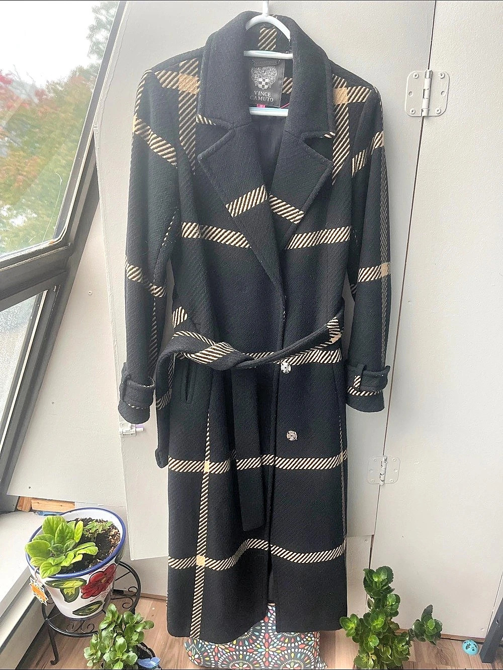 Vince Camuto Plaid Trench Coat in Black & Gold Like New